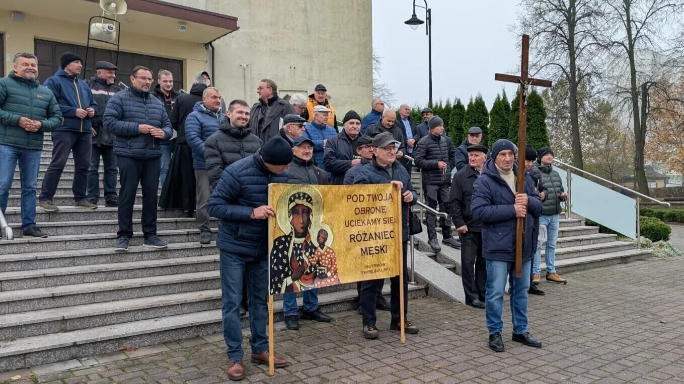 Męski Różaniec w Piotrkowie Trybunalskim w pierwszą sobotę lutego