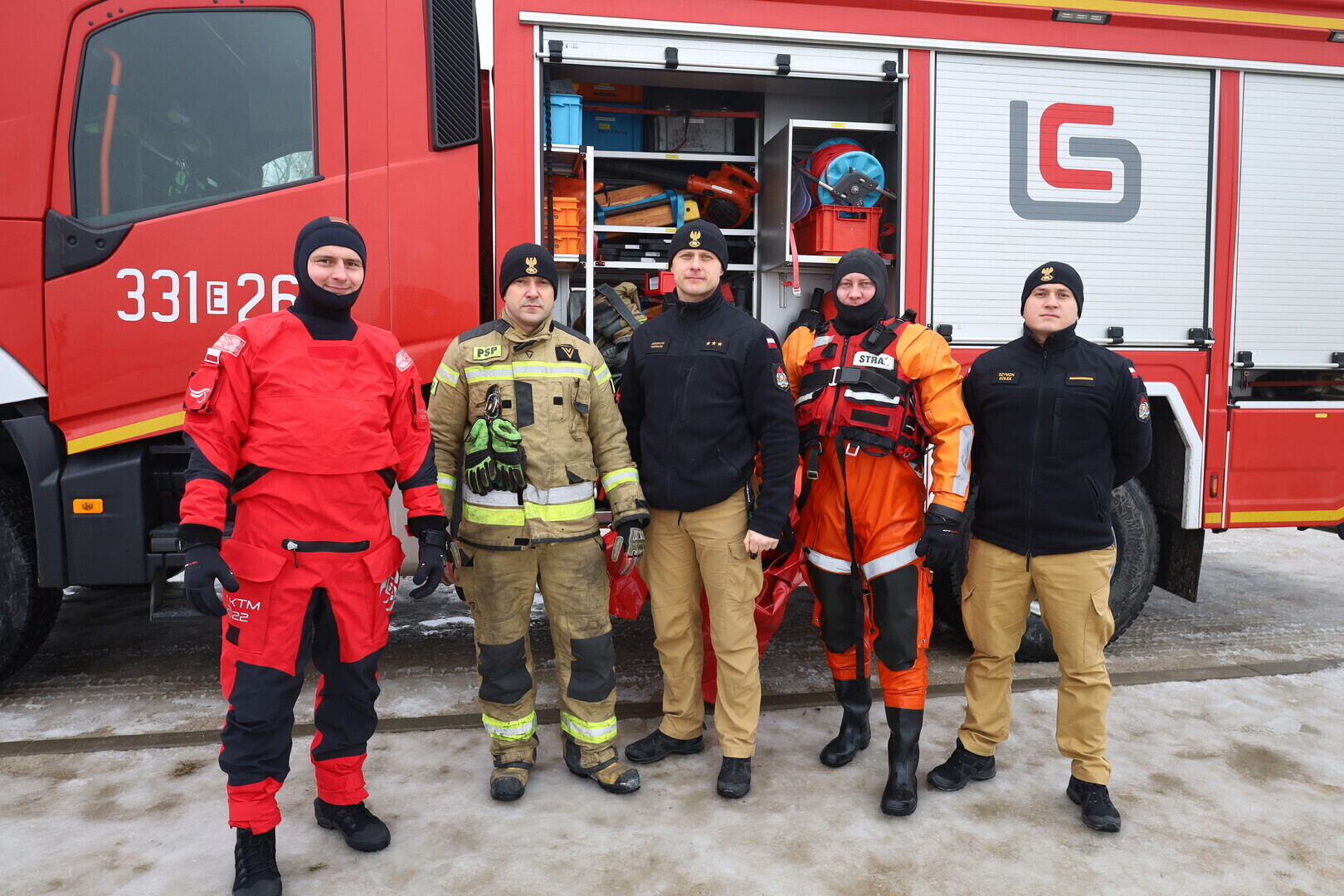 Strażacy ćwiczyli ratownictwo lodowe na Bugaju. To jedne z najtrudniejszych akcji