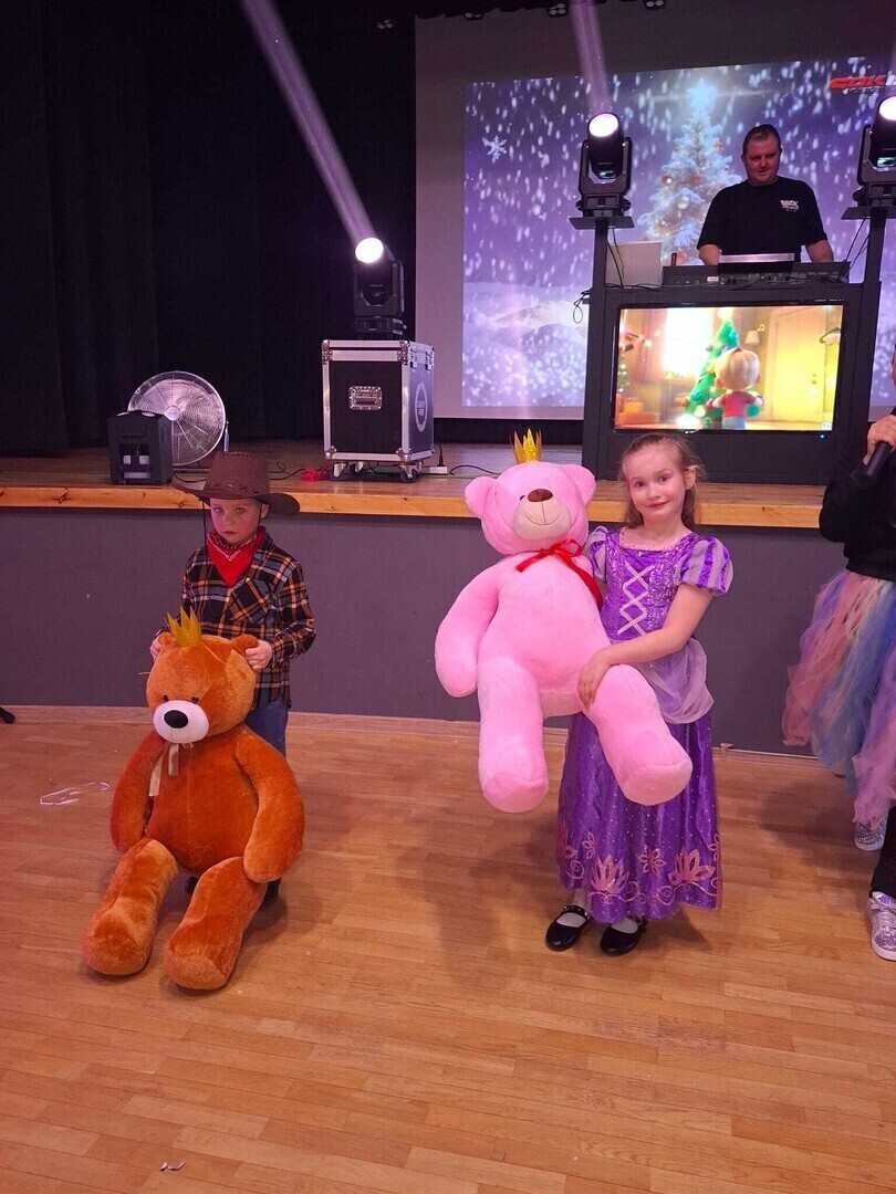 Ferie zimowe 2026 z Gminny Ośrodek Kultury i Sportu w Moszczenicy pełne radości atrakcji i niezapomnianych przygód