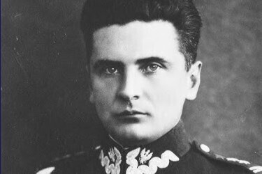 84 lata temu powstała Armia Krajowa. Jej dowódcą był Piotrkowianin