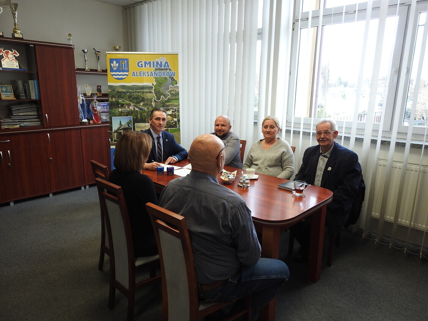 Powstanie nowa świetlica wiejska w Ostrowie. Gmina podpisała umowę na realizację inwestycji