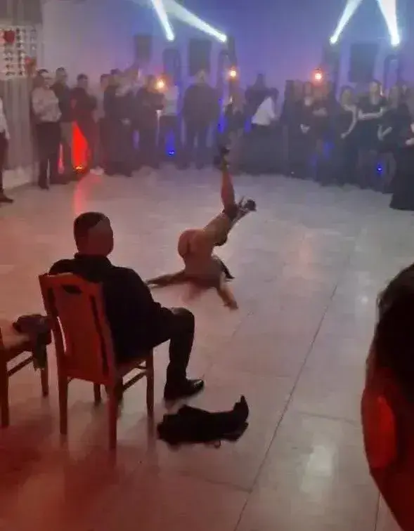 Szkoła Podstawowa w Komornikach wydała oświadczenie po balu ze striptizem