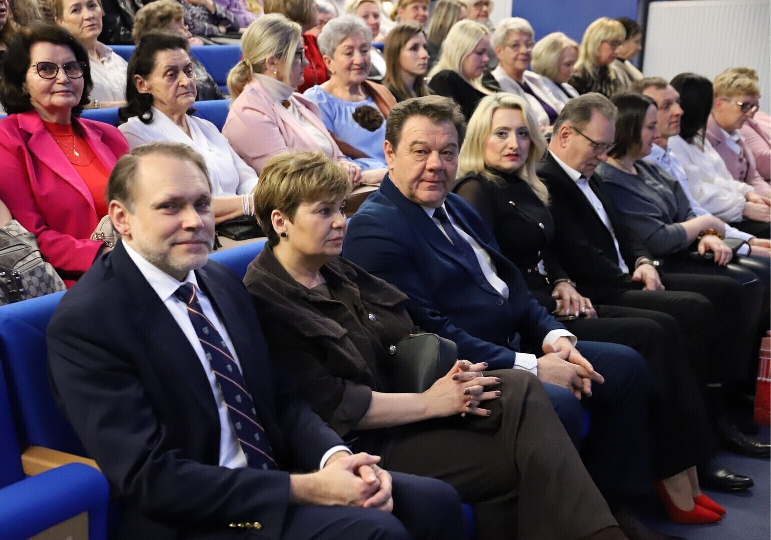 Teatralny Dzień Kobiet w Woli Krzysztoporskiej