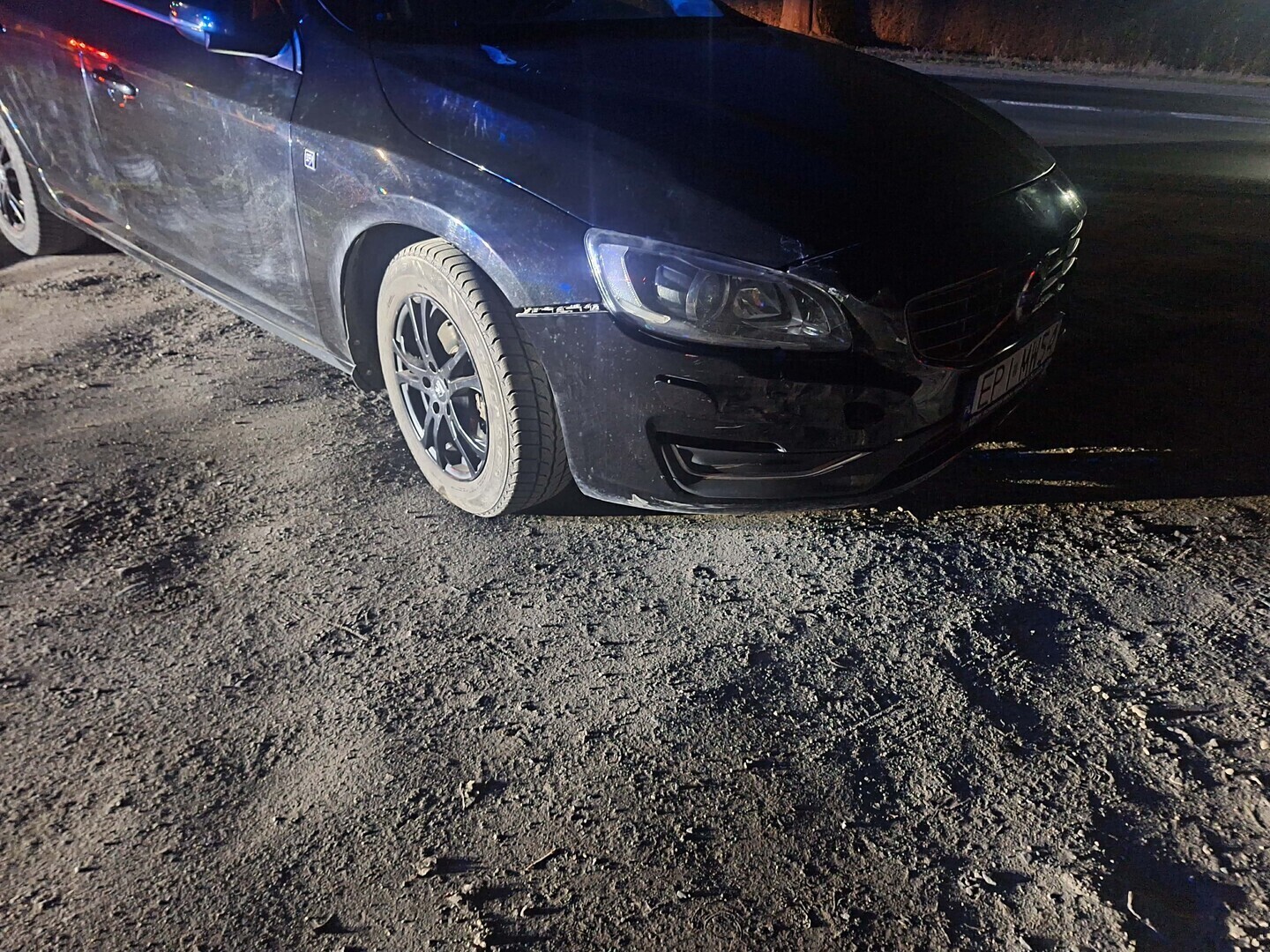 Zderzenie auta z motocyklem w Poniatowie. Kierująca Volvo nie ustąpiła pierwszeństwa