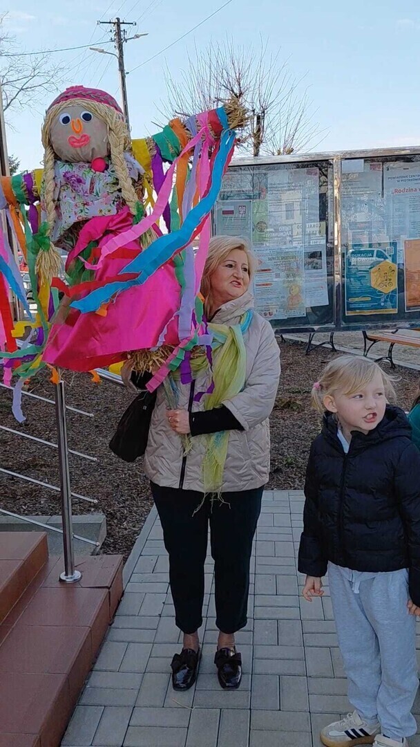 Wiosenny orszak w Moszczenicy