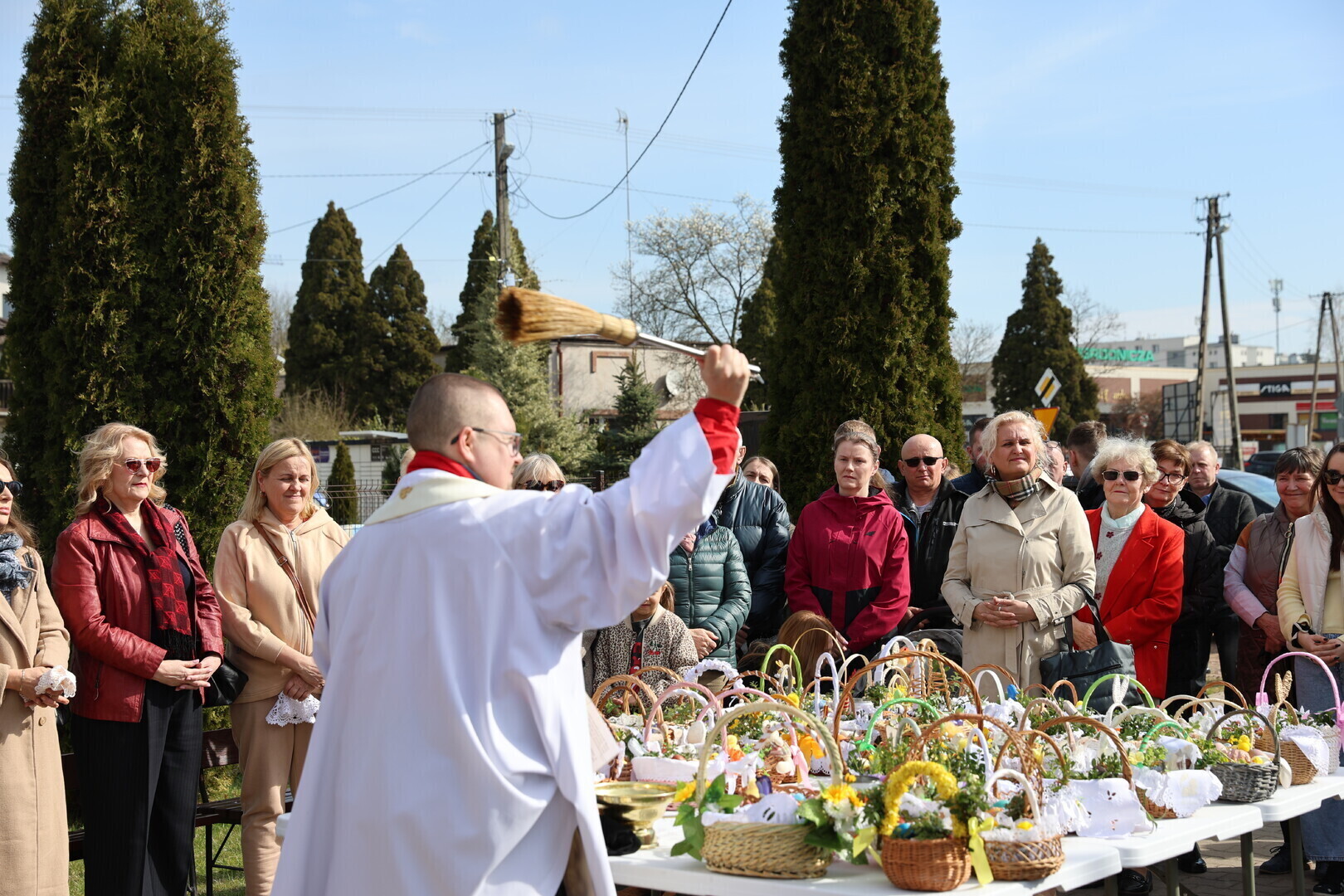Piotrkowianie święcą pokarmy. Tradycja wciąż żywa