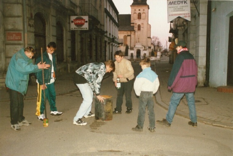 Dawna Wielkanoc w Piotrkowie i regionie. Tradycje zwyczaje i obrzędy o których dziś mało kto pamięta