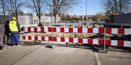 Awaria przy ul. Dmowskiego usunięta ciepło wraca do domów