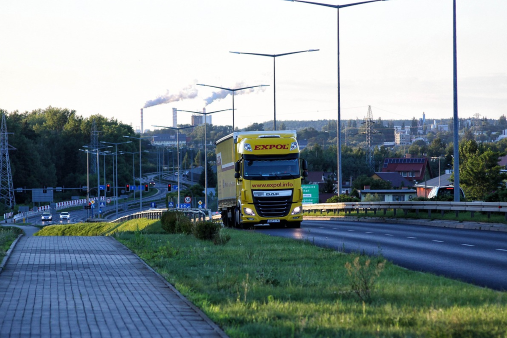 Bełchatów z najniższymi stawkami podatku od środków transportowych w kraju