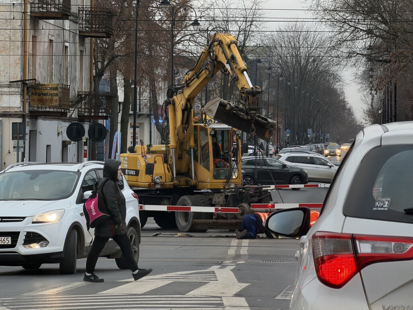 Piotrków Trybunalski zamknięcie przejazdu kolejowego na ul. Słowackiego od 22 do 24 kwietnia. Utrudnienia objazdy i zmiany w ruchu