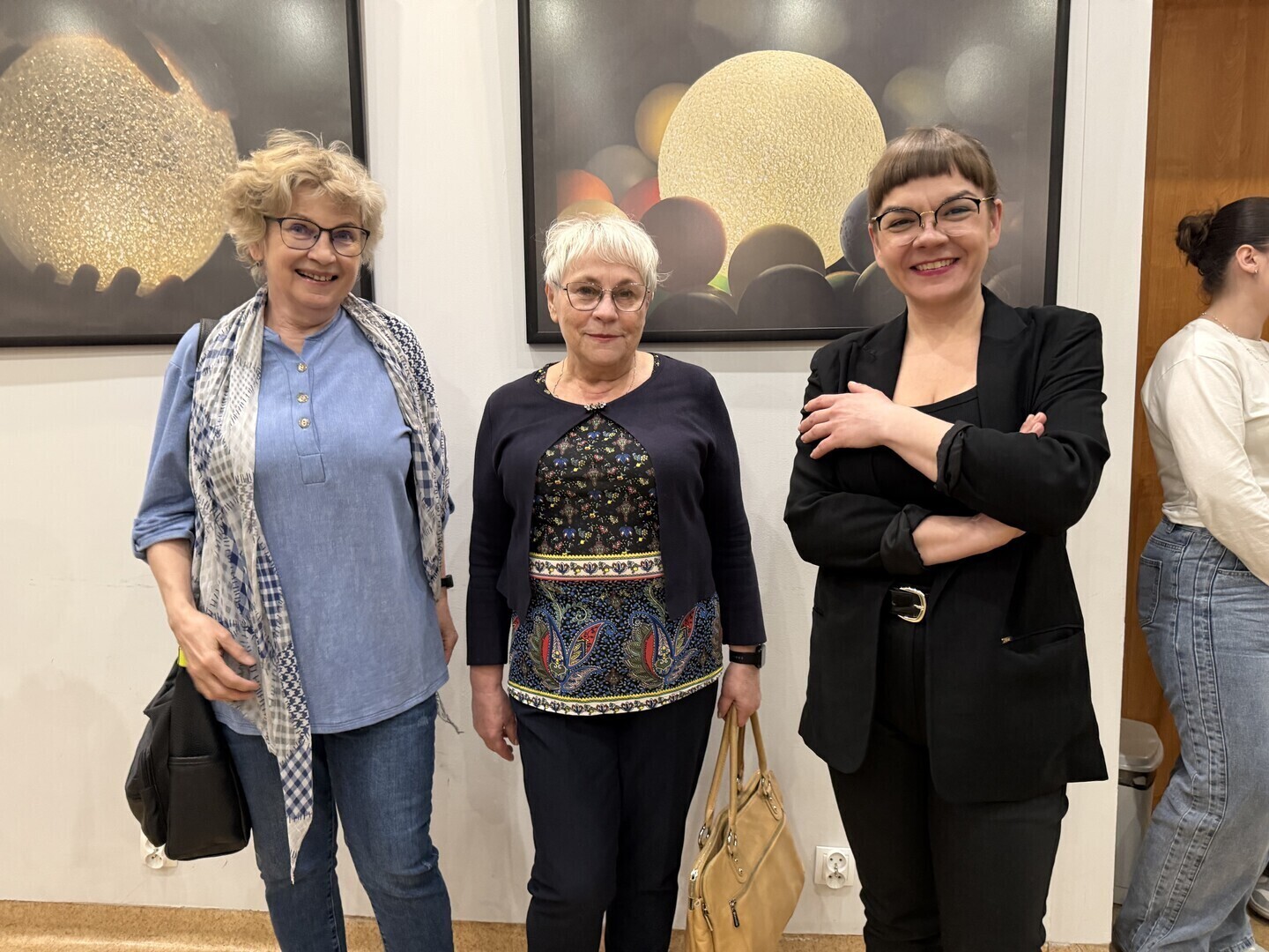 Młodzi fotograficy pokazali światło i cień. Wystawa w OEA MOK