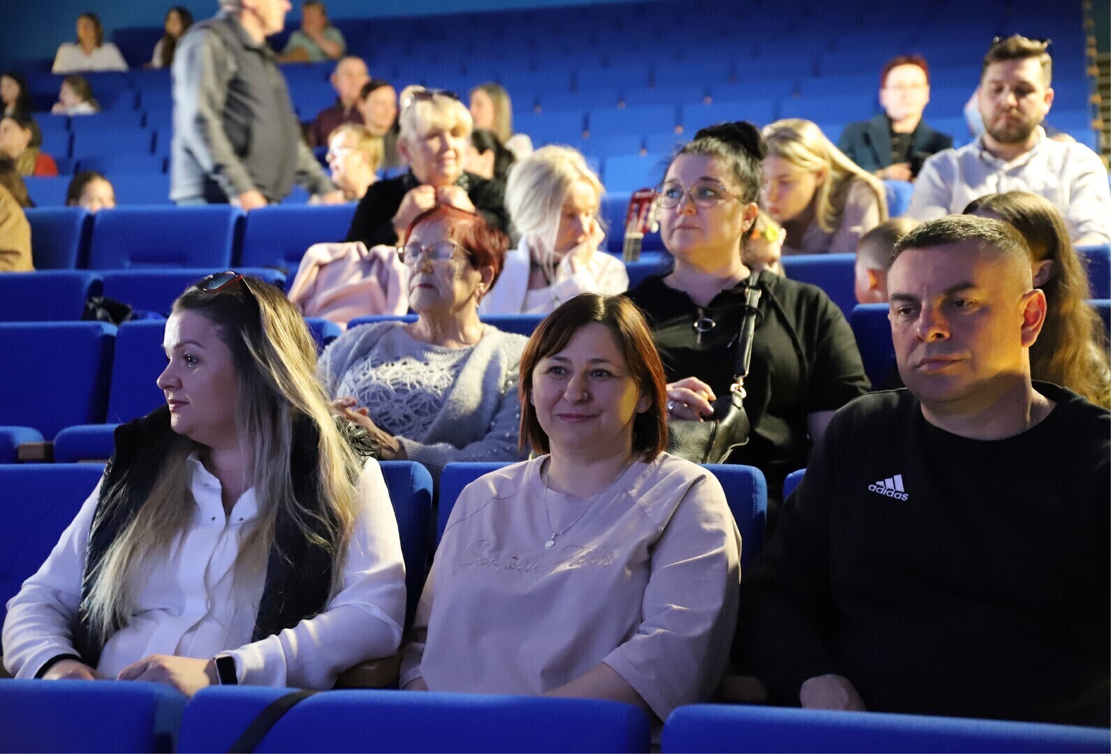 Młodzi artyści śpiewali polskie piosenki