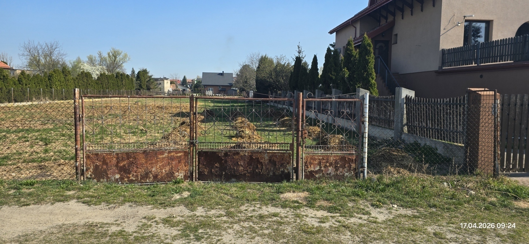 Smród nie do wytrzymania w środku miasta. Mieszkańcy walczą od lat