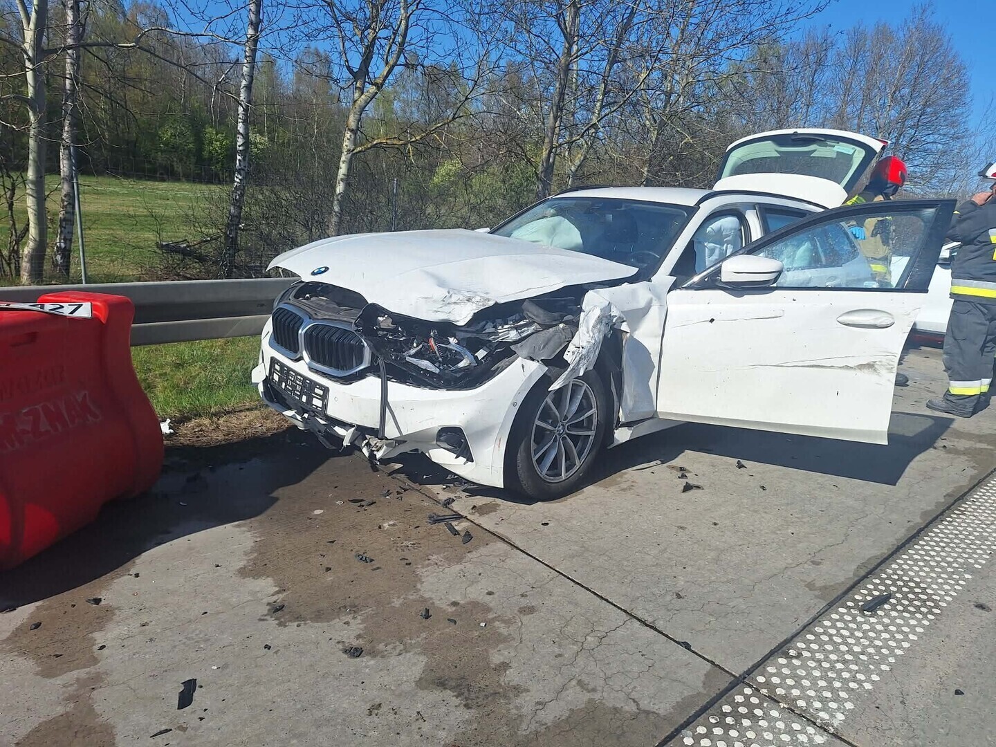 Kolizja na S8. Droga całkowicie zablokowana wyznaczono objazdy