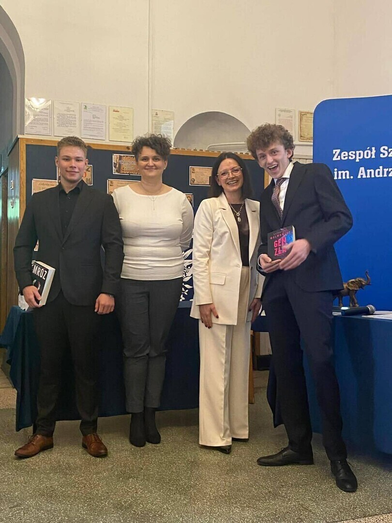 Ostatni dzwonek dla maturzystów Powiatu Piotrkowskiego