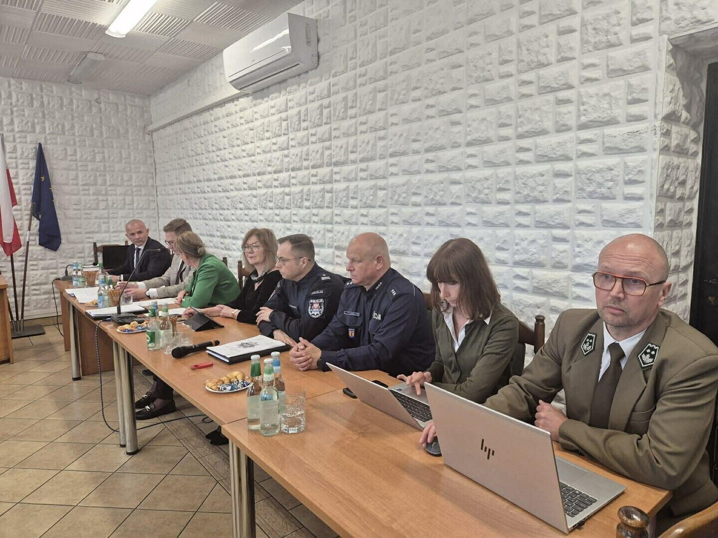 Rozprza dołoży do radiowozu. Decyzja radnych na sesji