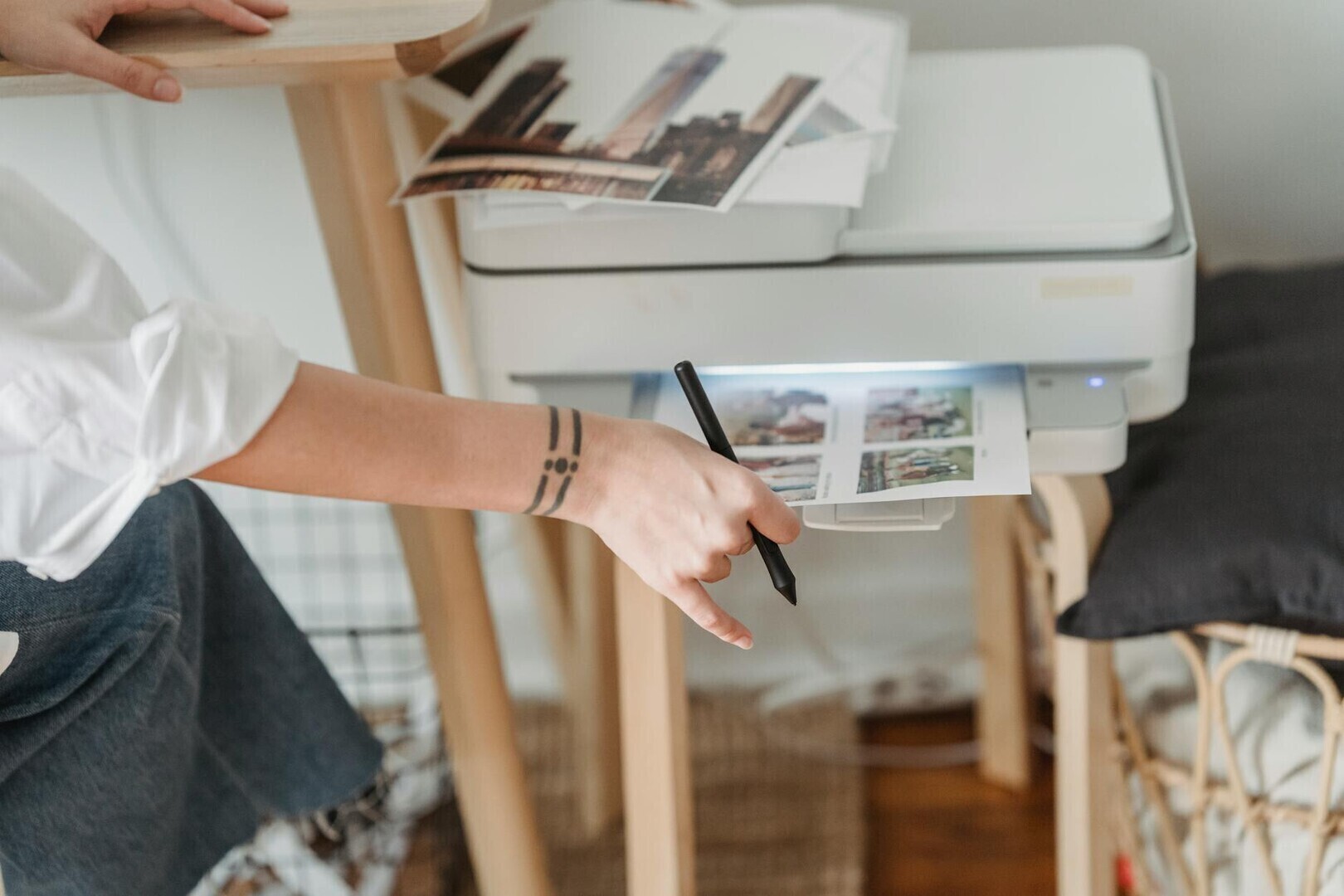 Nowoczesne drukowanie domowe Jak w pełni wykorzystać potencjał serii HP DeskJet 2800e