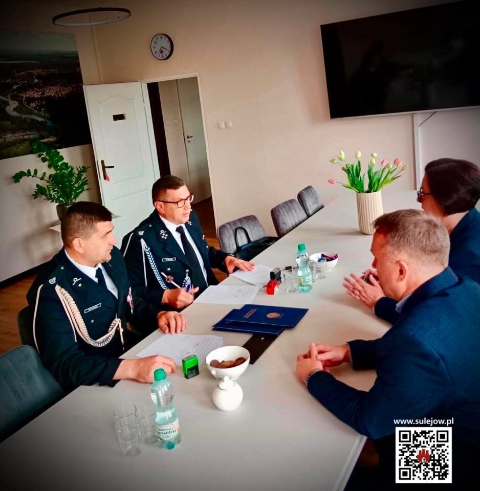 Kolejny defibrylator AED pojawi się w gminie Sulejów. Tym razem w Witowie