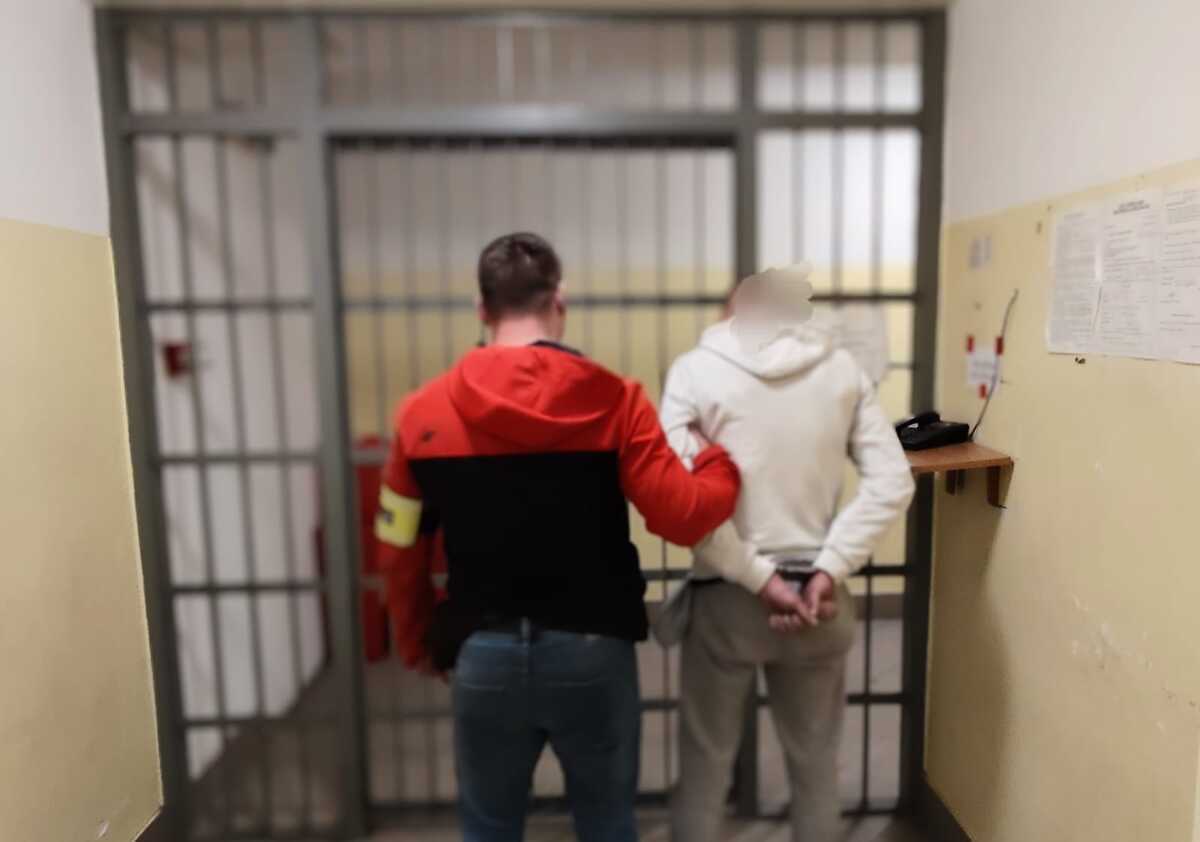 Trzymał narkotyki w piekarniku. Za 480 gramów grozi mu 10 lat pozbawienia wolności