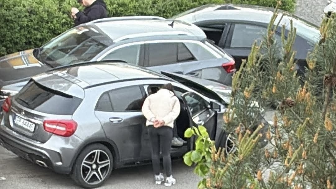 Piotrków Trybunalski pijany kierowca Mercedesa staranował cztery zaparkowane samochody na Daniłowskiego. Został zatrzymany