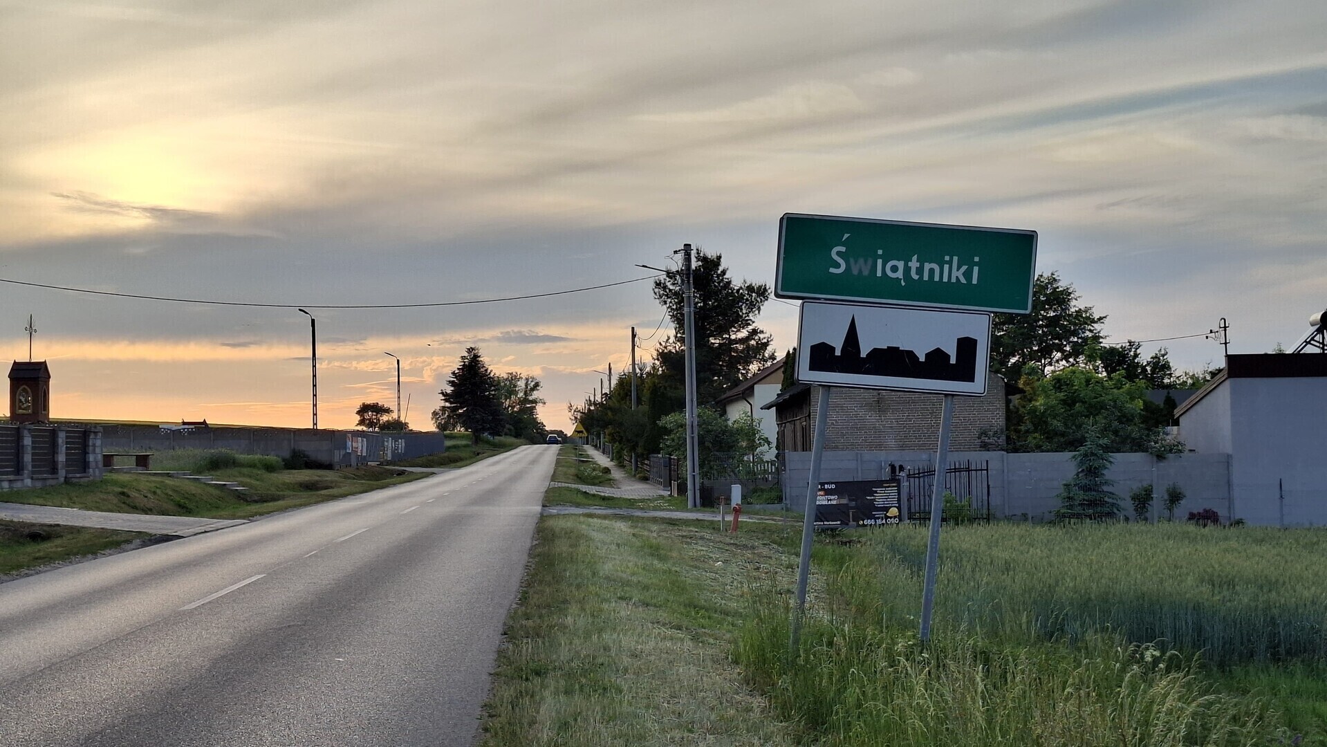 Tragiczny pożar w Świątnikach pod Piotrkowem. Nie żyje 53-letni mężczyzna