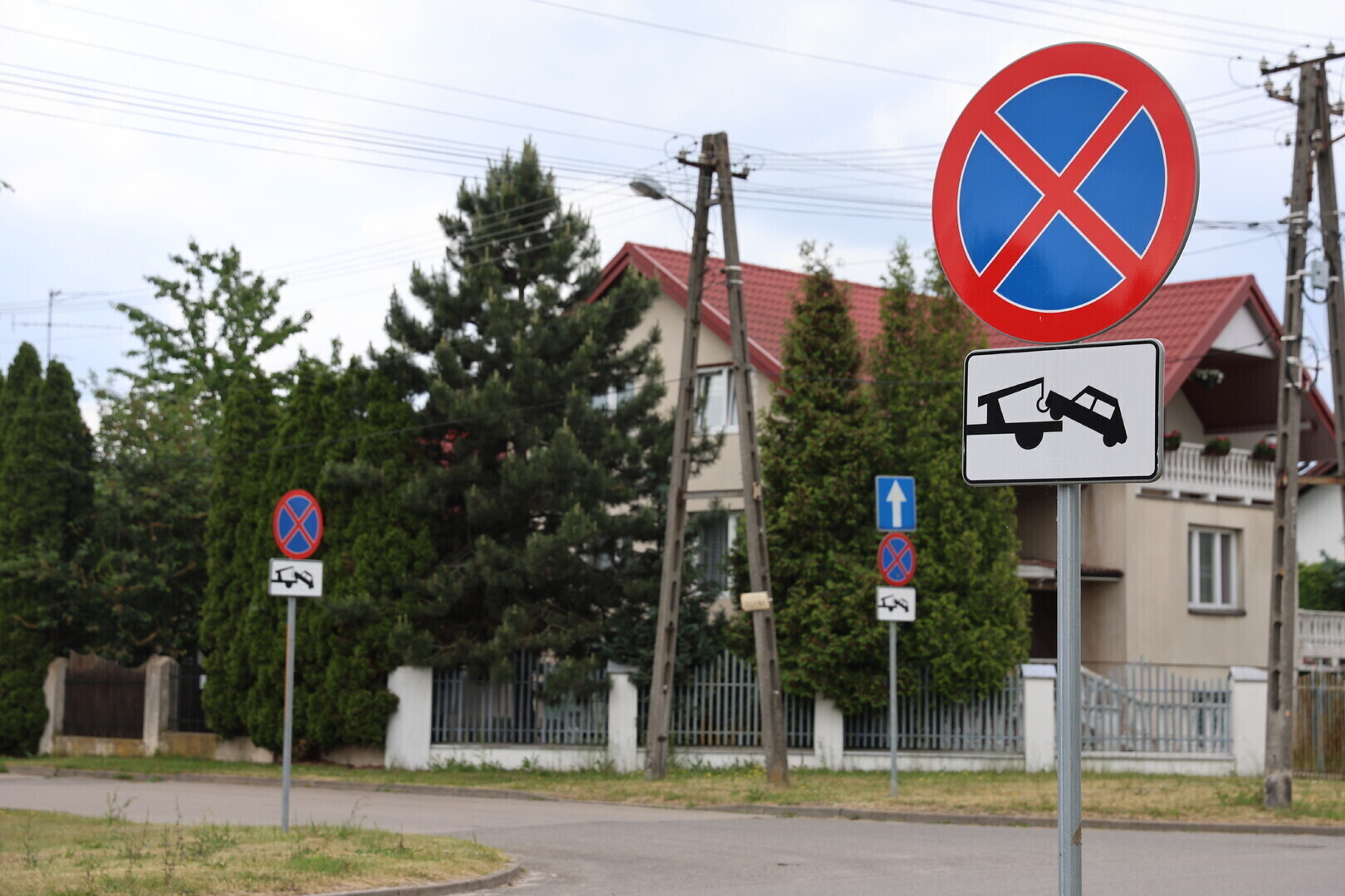 Miała być ulga po latach dziur są nowe problemy. Ostatni etap przebudowy ulicy Jeziornej budzi kontrowersje
