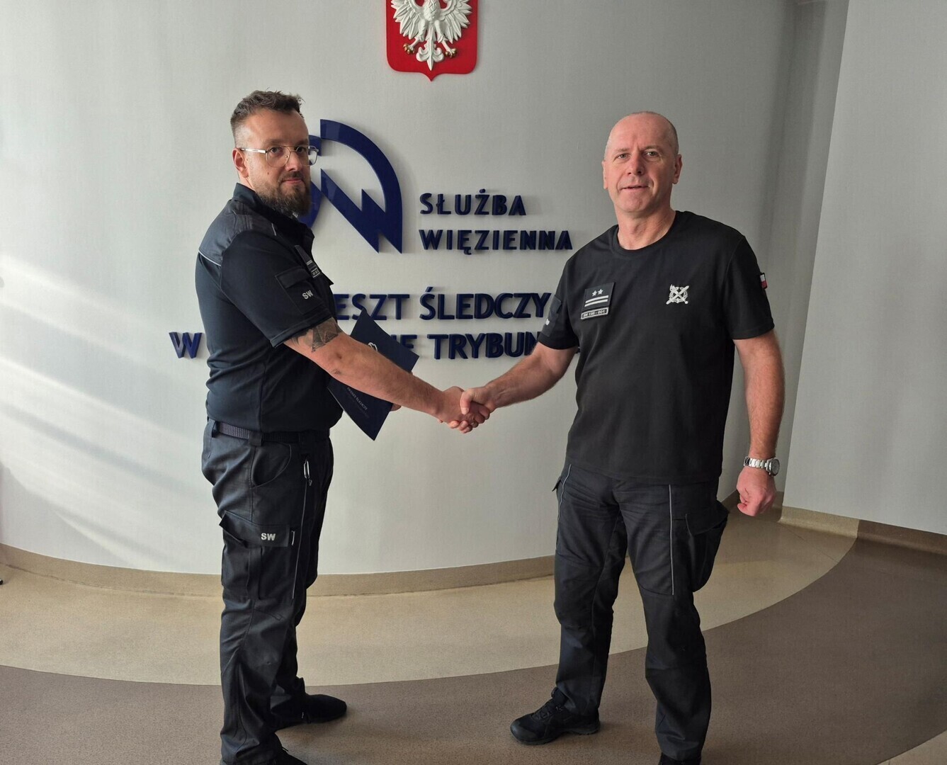 Funkcjonariusz Aresztu Śledczego w Piotrkowie zatrzymał pijanego kierowcę. Otrzymał wyróżnienie