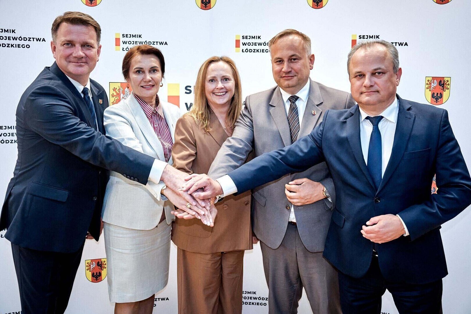 Zarząd Województwa Łódzkiego z absolutorium za wykonanie budżetu