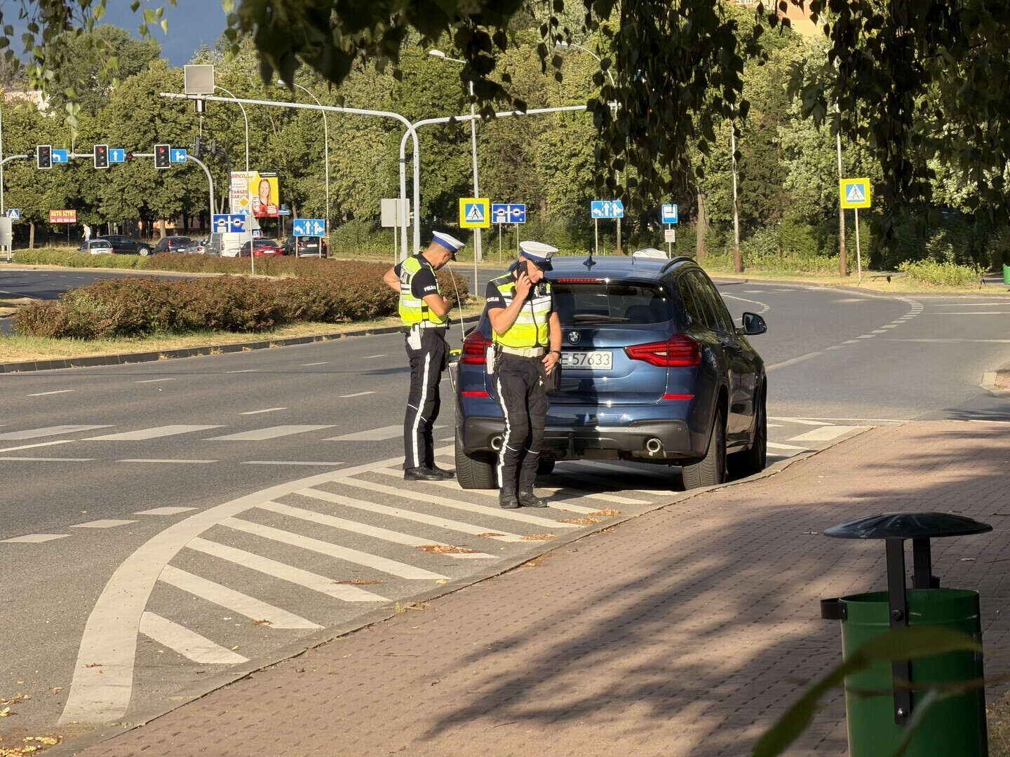 Pędził 110 kmh przez Piotrków. Nie miał prawa jazdy tłumaczył że śpieszy się do pacjenta