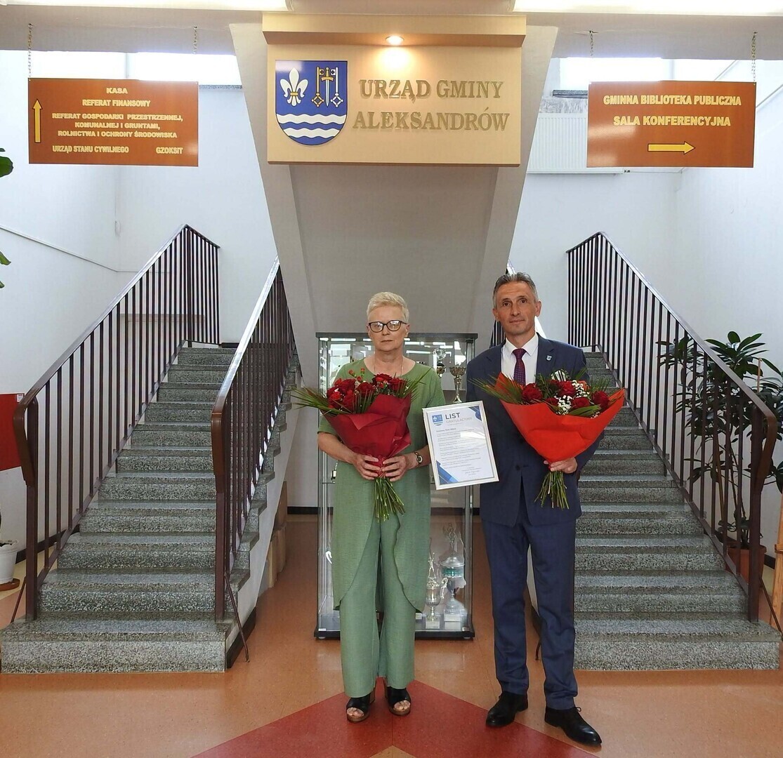 Wójt Gminy Aleksandrów z wotum zaufania i absolutorium. Decyzja rady była jednogłośna