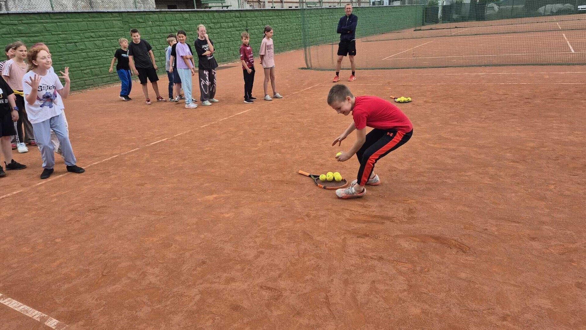 Wakacje z tenisem aktywnie i na sportowo z OSIR-em