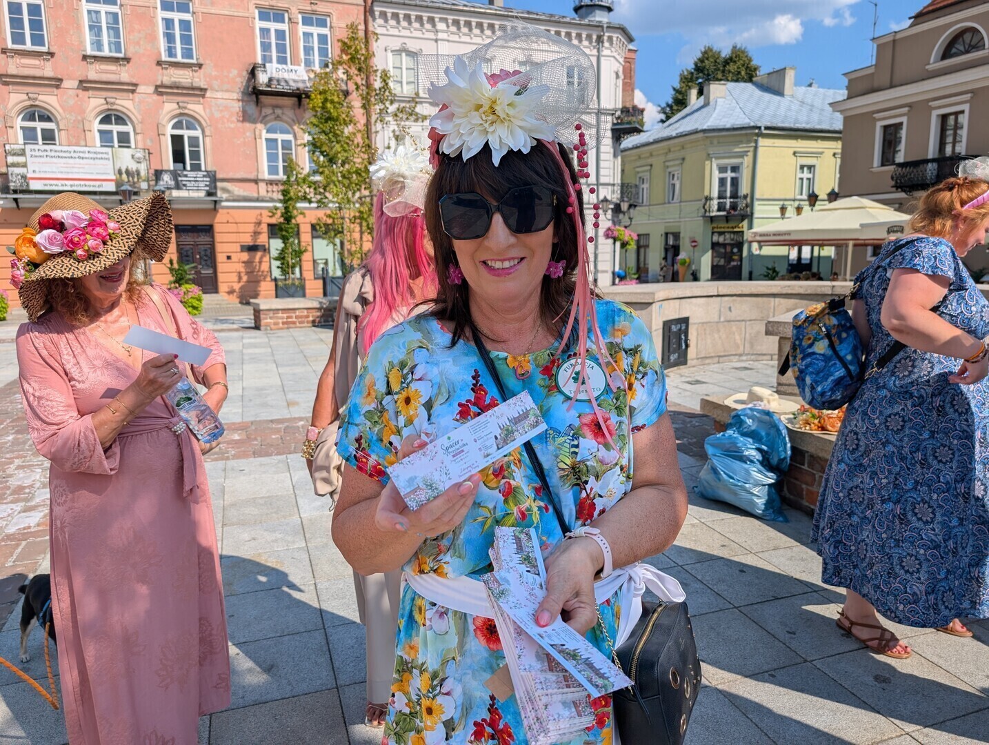Spacer z Przyjaciółką i odsłonięcie Ławeczki Przyjaźni. Nowe miejsce spotkań w Piotrkowie