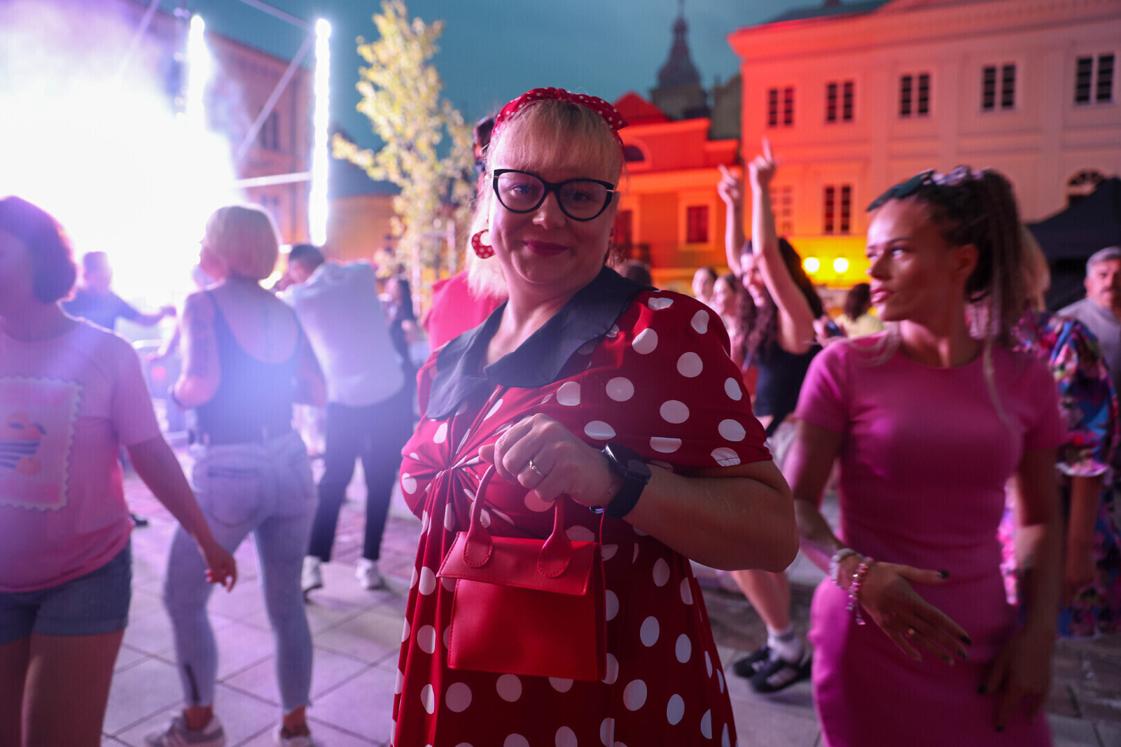Kolejna potańcówka w Rynku Trybunalskim. Tłumy mieszkańców świetnie bawiły się z DJ-em Yugii