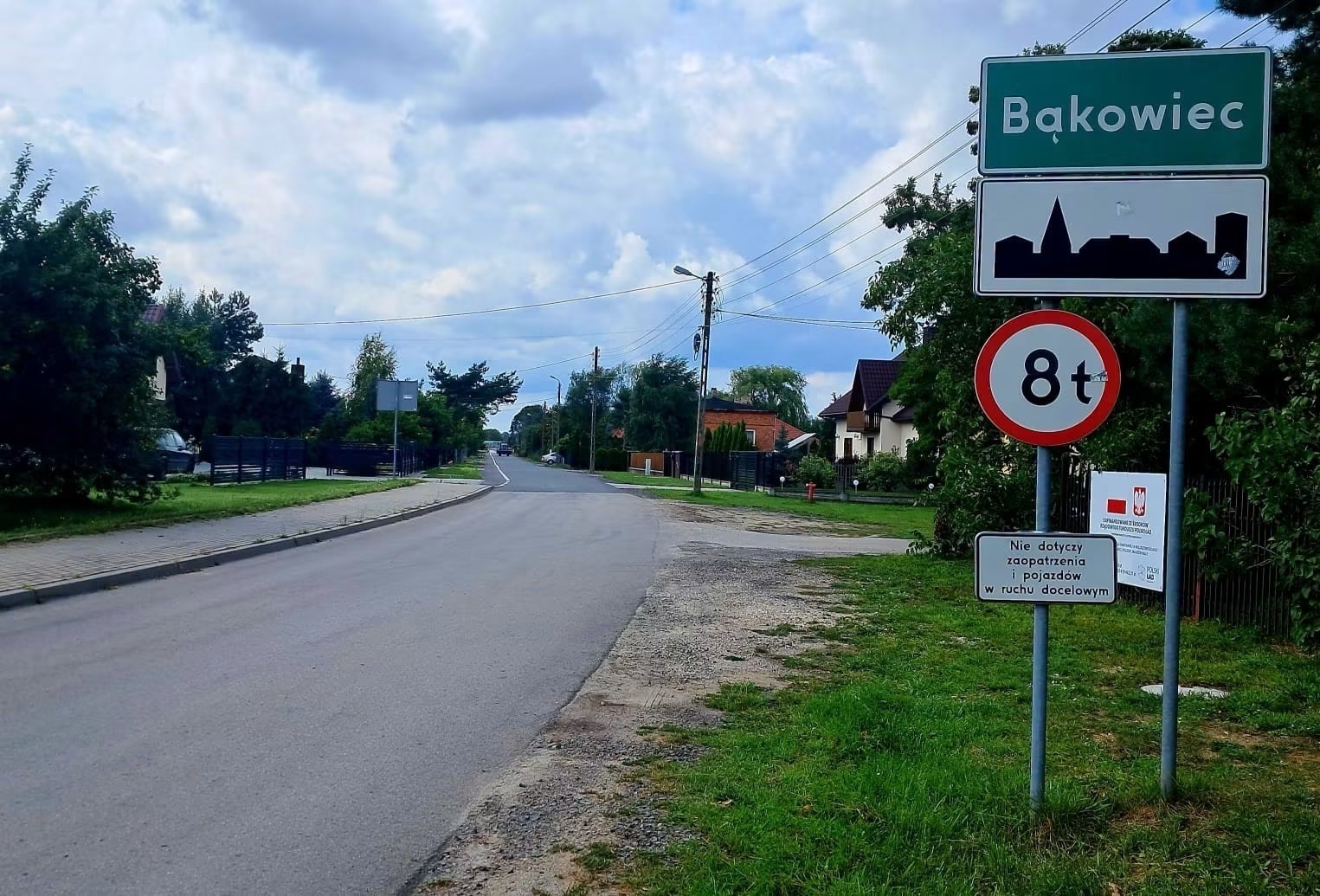 Nowa nawierzchnia drogi w Bąkowcu. Zakończyła się ważna inwestycja