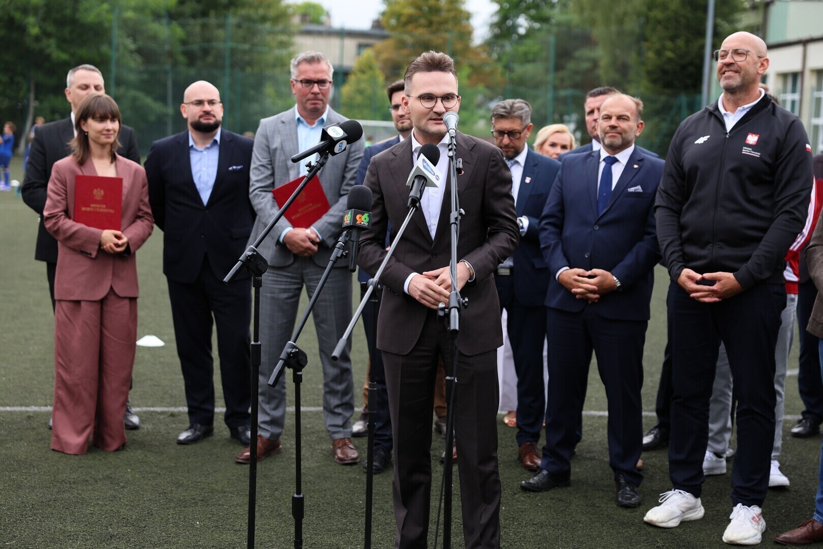 Pół miliona złotych dla piotrkowskiego Orlika. Minister sportu ogłosił wyniki programu