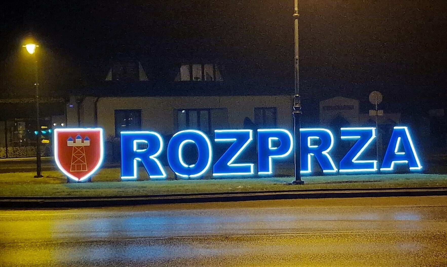 Wyznaczą geodezyjny środek Rozprzy. Odsłonią specjalny obelisk