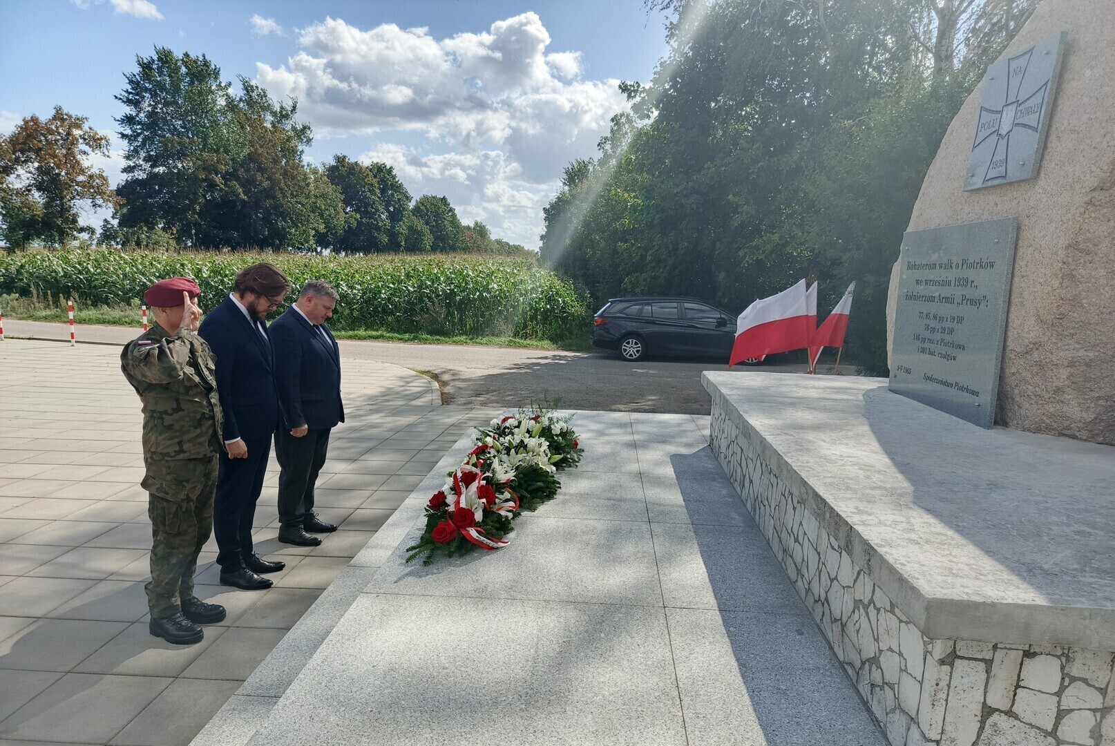 87 lat od Bitwy o Szosę Piotrkowską. Złożyli hołd poległym żołnierzom