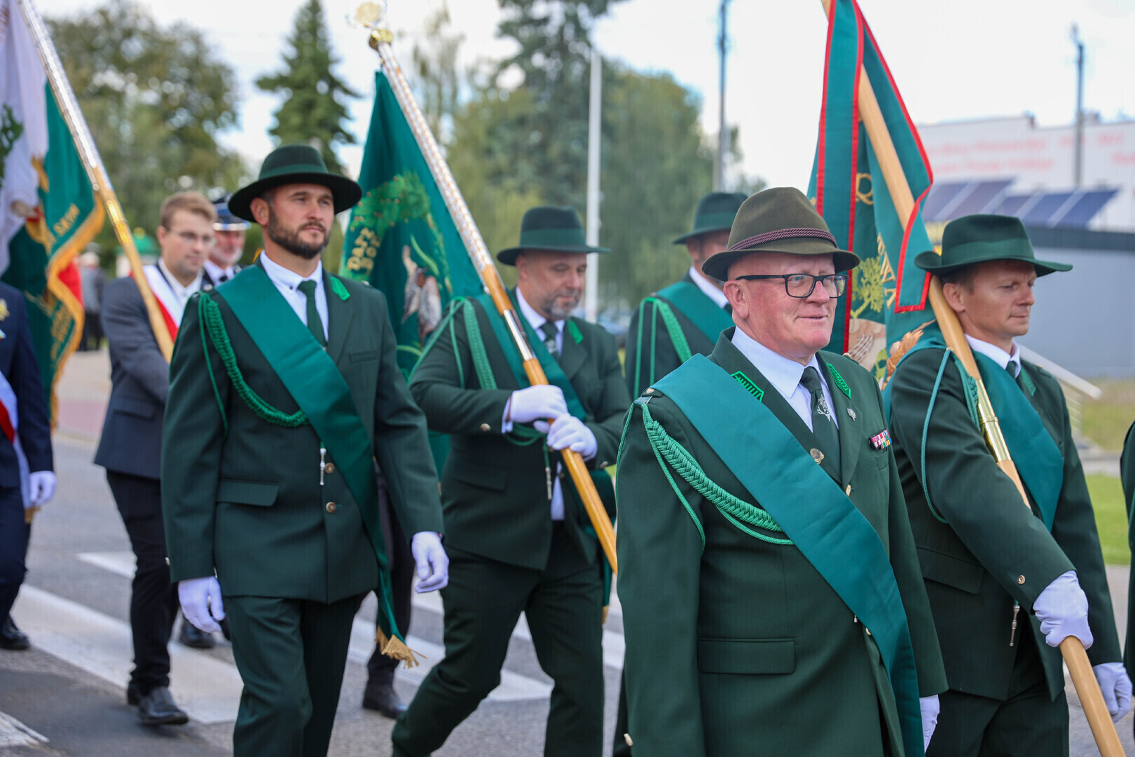 Dożynki powiatowo-gminne 2026 w Czarnocinie w powiecie piotrkowskim. Tłumy świętują tegoroczne plony