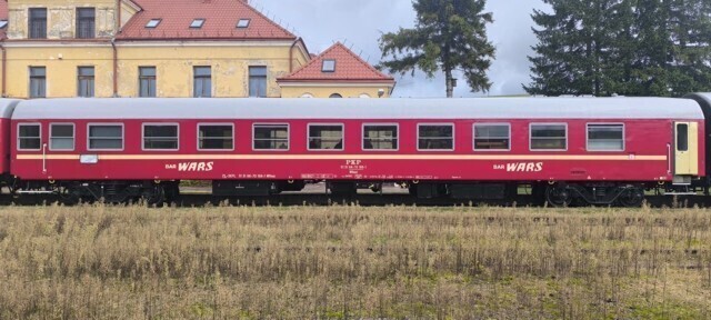 Od 26 lat nie jeżdżą tędy pociągi. Są jeszcze bilety na przejazd PiotrkówBełchatów