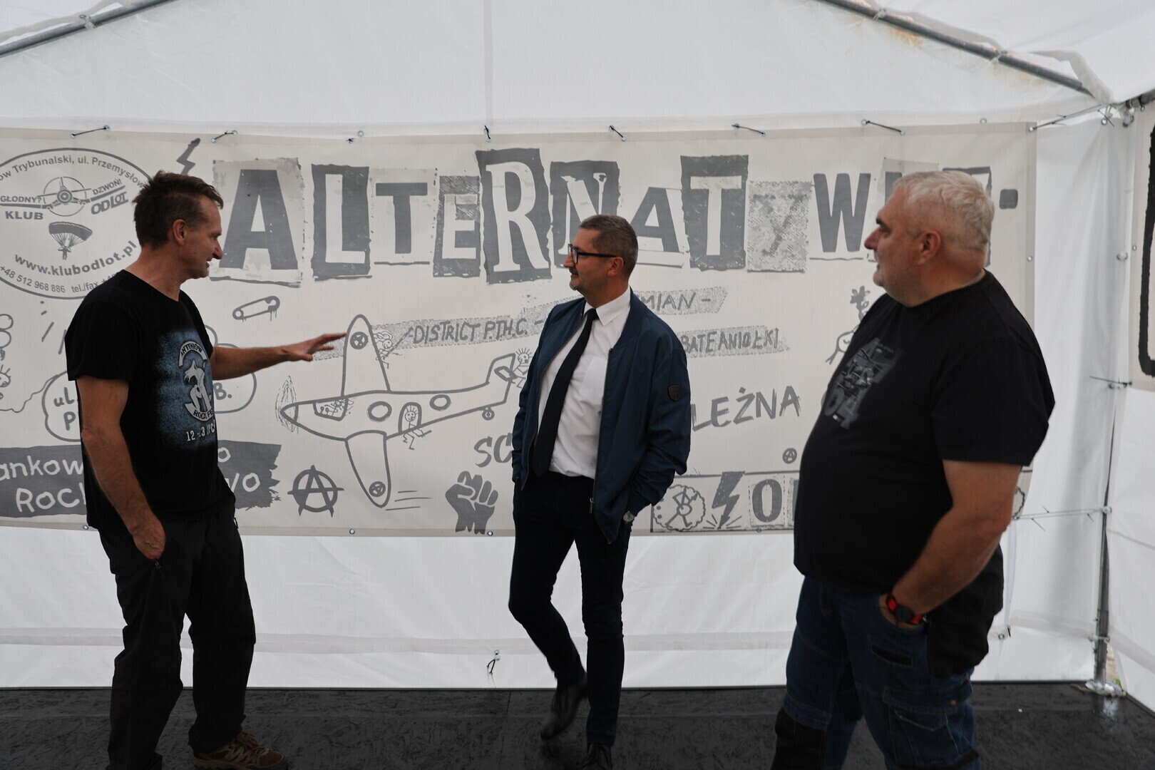 Alternatywny Odlot w Piotrkowie. Rock punk i hardcore na lotnisku