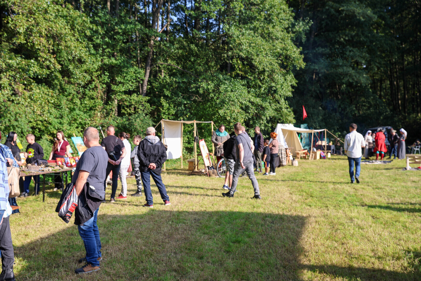 Pod Piotrkowem znajduje się grodzisko z VIII wieku. W Rękoraju pokazali jak mogło wyglądać życie przed wiekami