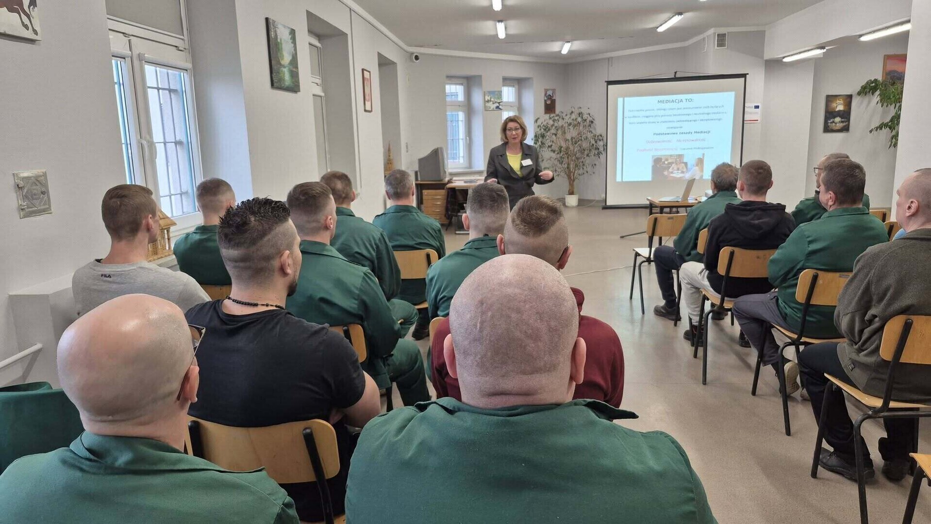 Tydzień Mediacji w Areszcie Śledczym w Piotrkowie. Rozmawiali o rozwiązywaniu konfliktów