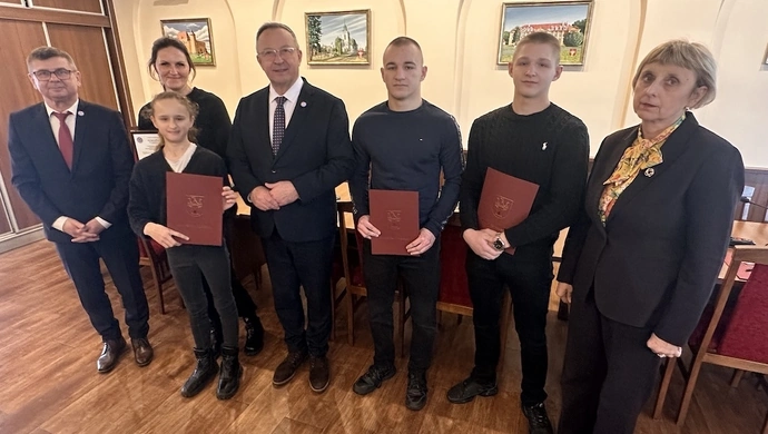 Burmistrz Wolborza wręczył stypendia sportowe 