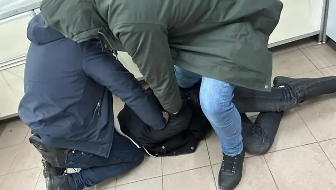  Napadł z nożem na punkt Lotto i ukradł 26 tysięcy. Został aresztowany na 3 miesiące