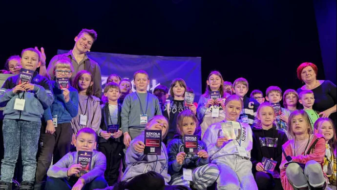 Ferie zimowe pełne magii i sztuki. Dzieci nie mogły narzekać na nudę