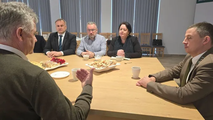 Rusza plan budowy sieci dróg rowerowych. Zalew Sulejowski na pierwszym planie