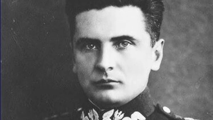 84 lata temu powstała Armia Krajowa. Jej dowódcą był Piotrkowianin