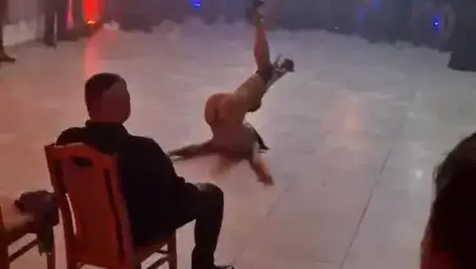 Szkoła Podstawowa w Komornikach wydała oświadczenie po balu ze striptizem