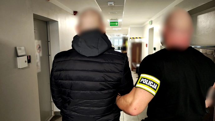 Dobroć nie popłaca? Dał dach nad głową, został okradziony i grożono mu śmiercią