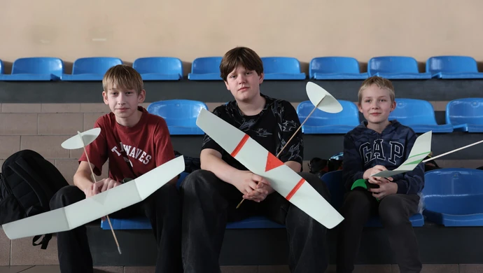 Zawody modeli szybowców w Piotrkowie 